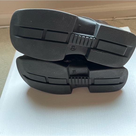 TODDLER ITALIAN 🇮🇹 BLACK PATENT LEATHER BOOTIES U.S.Size 11 Toddler  EUC - Picture 8 of 9